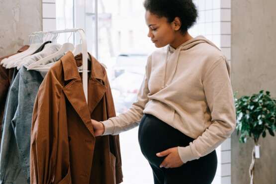 découvrez notre collection de porte-manteaux élégants et pratiques, conçus pour optimiser votre espace tout en ajoutant une touche de style à votre intérieur. idéal pour l'entrée, le couloir ou même le bureau, choisissez parmi un large éventail de designs et de matériaux adaptés à tous les décors.