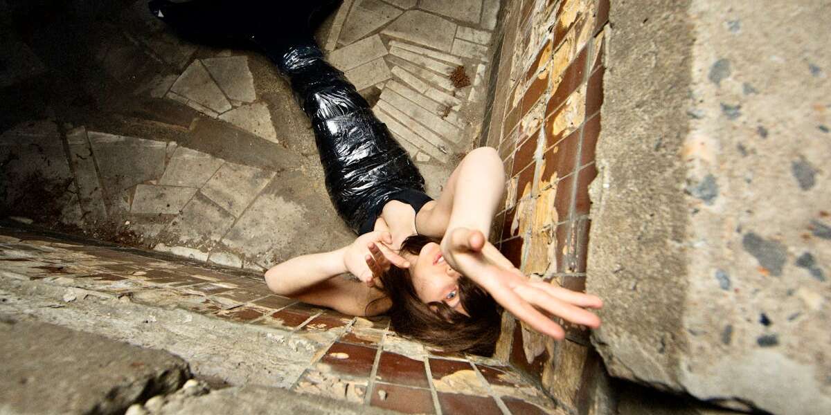 découvrez notre magnifique costume de sirène qui fera briller vos rêves sous-marins. parfait pour les fêtes, les carnivals ou les soirées déguisées, ce costume allie élégance et éclat. plongez dans l'univers féerique des océans avec style!