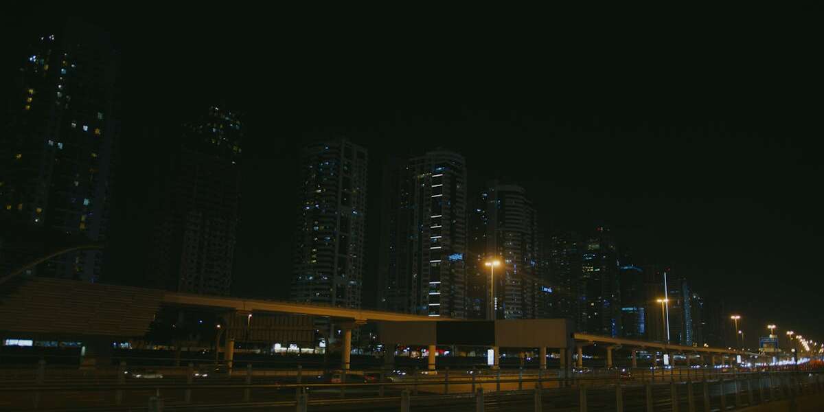 découvrez une sélection enchanteante de veilleuses nocturnes qui illuminent les nuits des enfants tout en ajoutant une touche décorative à leur chambre. parfaites pour rassurer les petits lors du coucher, nos nightlights allient sécurité et esthétisme.