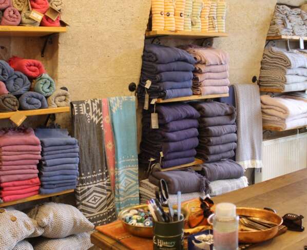 découvrez tout sur les 'throws' : techniques, astuces et applications dans le domaine du sport et des arts martiaux. apprenez à maîtriser ces mouvements pour améliorer votre performance et impressionner vos adversaires.