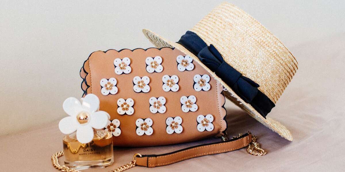 découvrez une large sélection d’accessoires tendance et pratiques pour compléter votre style ou faciliter votre quotidien. trouvez les nouveautés qui s’adaptent à vos besoins et envies !